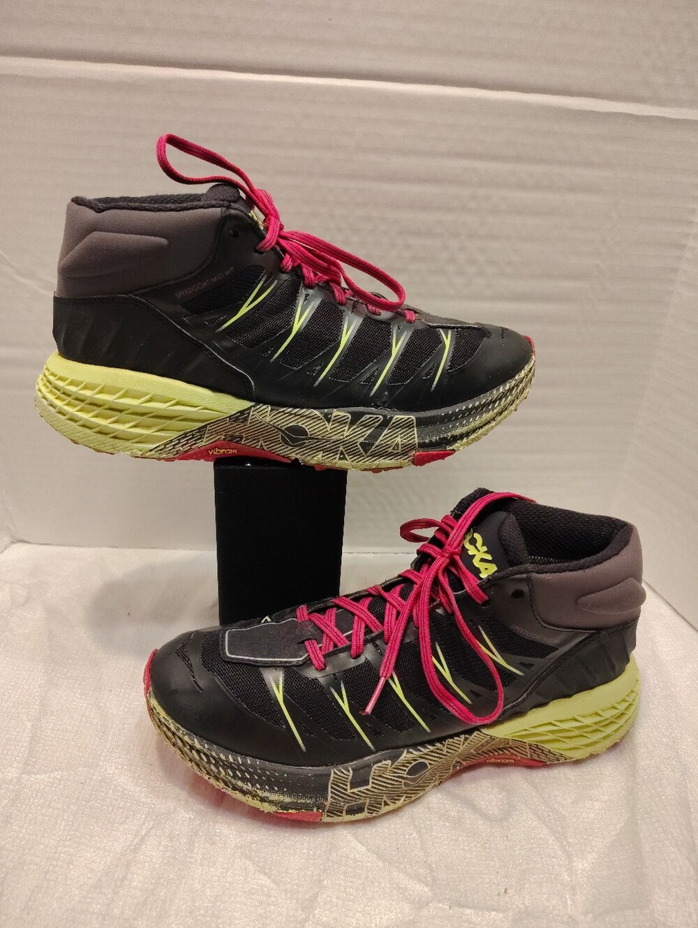 Hoka One One Speedgoat Mid WP, Women # 9.5 US